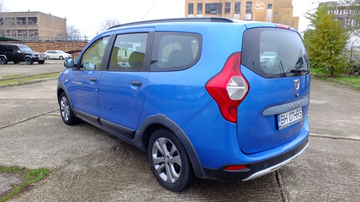 Dacia Lodgy TCe 115 Stepway Utilizat · 2016